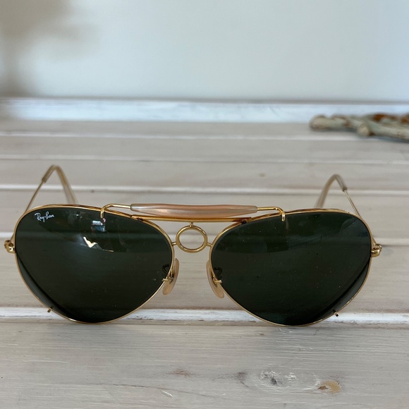 Vintage Ray Ban Aviator Sunglasses - Picture 8 of 11